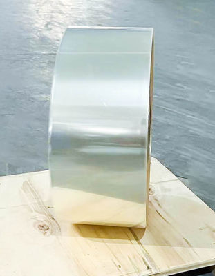 Good price Normal Sticky Roll Label Materials 30μ Paper Thickness  Transparent BOPP Film online